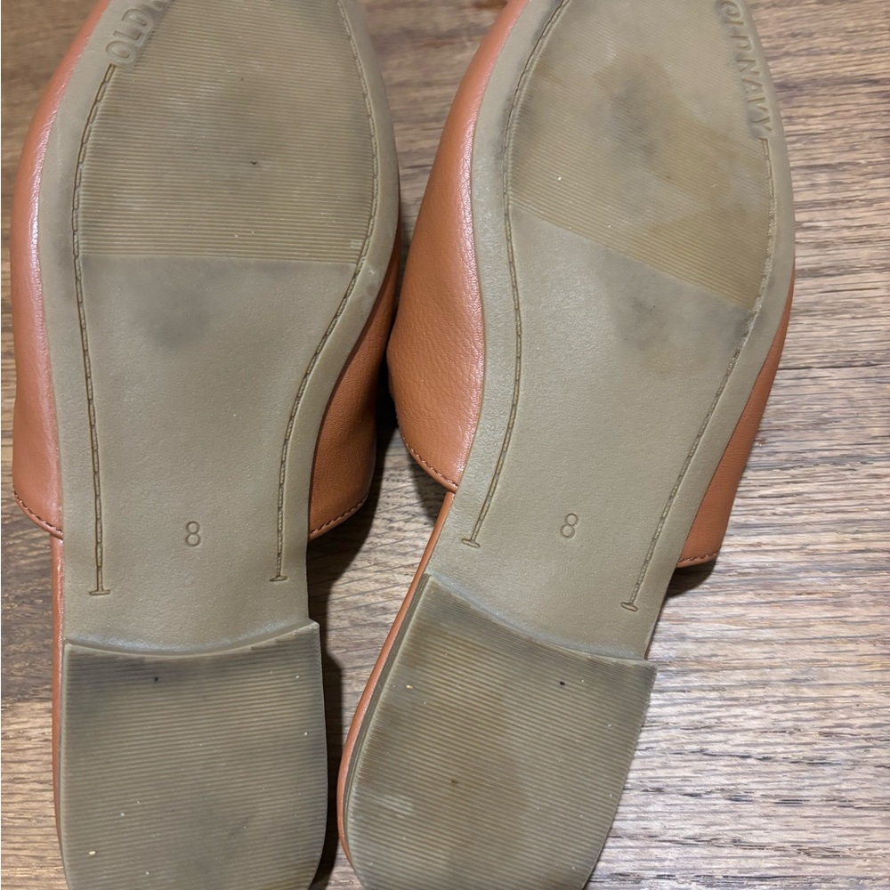 Old Navy Pointed Flat Mule - Picture 4 of 4